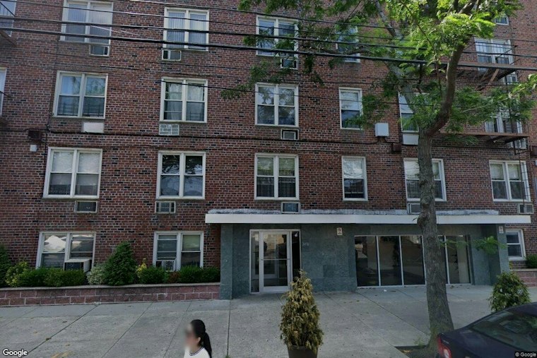 East New York Seniors Climb Flights of Stairs as Both Building Elevators Fail