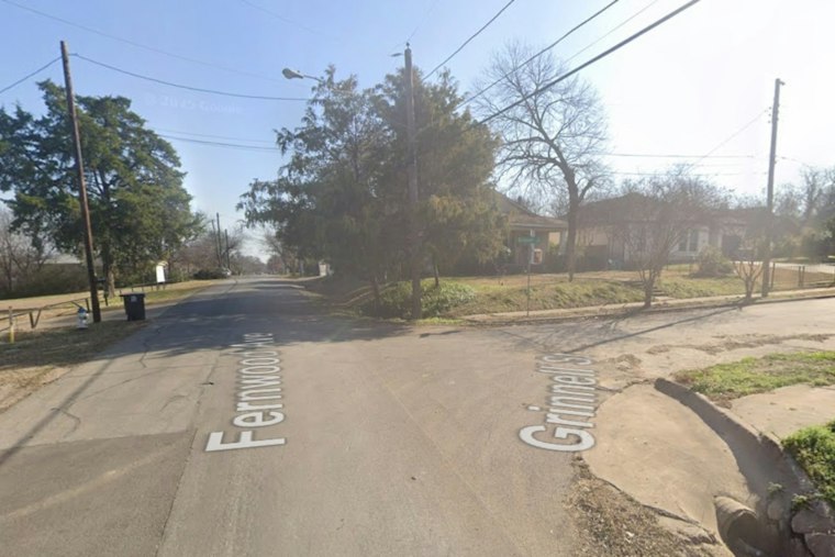 East Oak Cliff Shooting Leaves Man Hospitalized, Gunman Still at Large