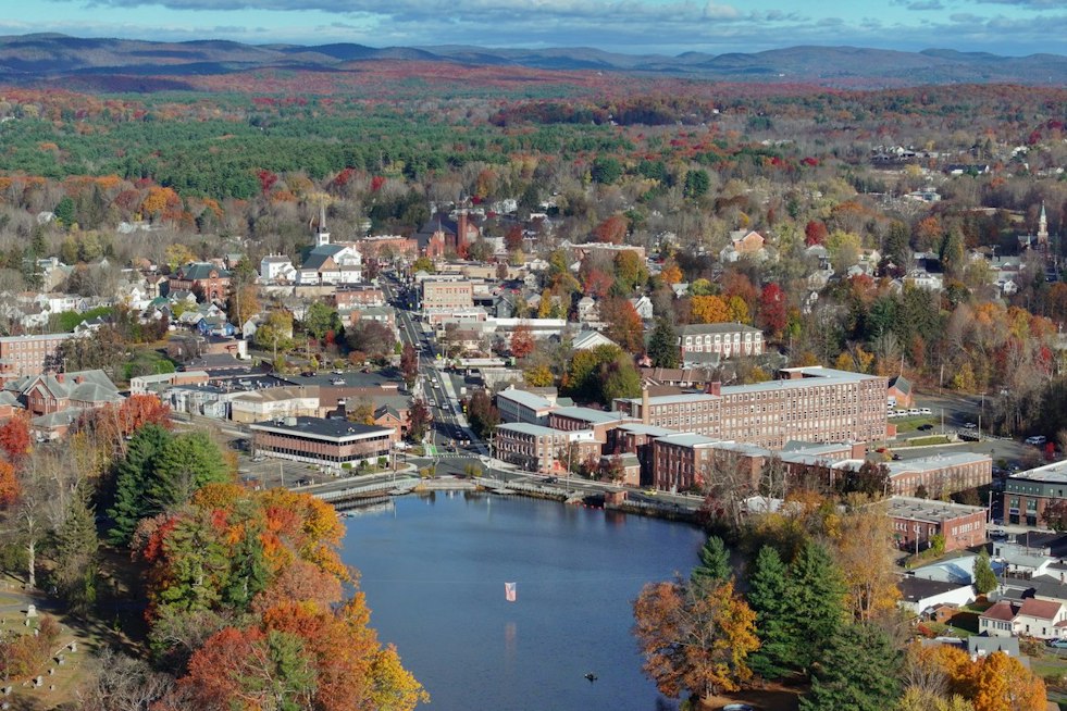 Easthampton Paddle Fundraiser Supports a Longstanding Community Center