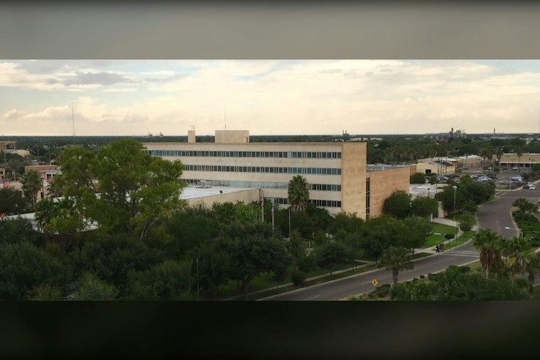 Edinburg Courthouse Roundabout Fix Slips Years Behind, Cost Nears $34M