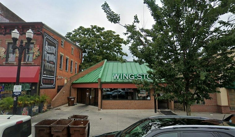 Eight Teens Jump Three UC Freshmen Outside Short Vine Wingstop, Steal Scooters