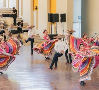 El Paso Gala Pairs Vintage Fashion With Dance Troupe's $10,000 Venue Quest