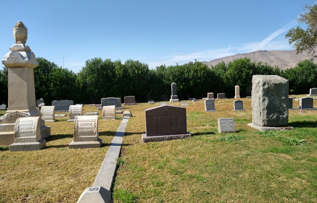 El Paso Radio Show Goes Live From Concordia Cemetery on Halloween Eve