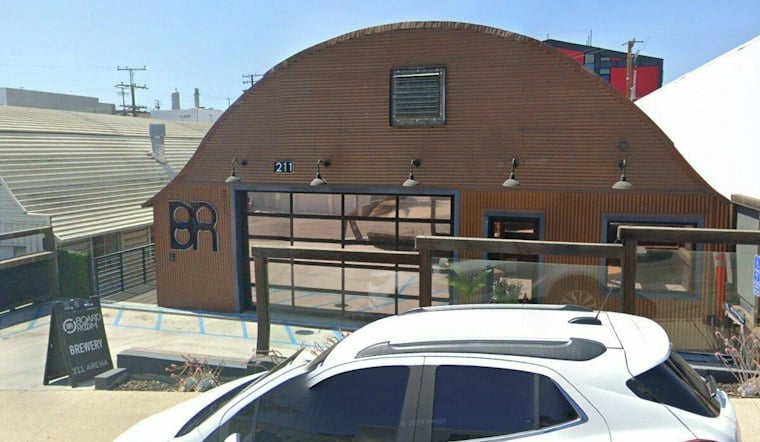 El Segundo Comedy Fans Pay Blind, Land in a WWII-Style Quonset Hut for Secret Set