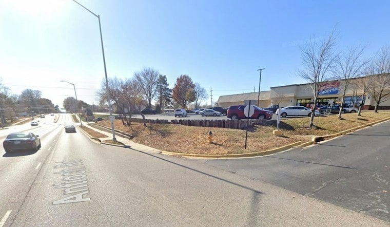 Elderly Drivers Crash Into Overland Park Price Chopper, Walk Away Unhurt