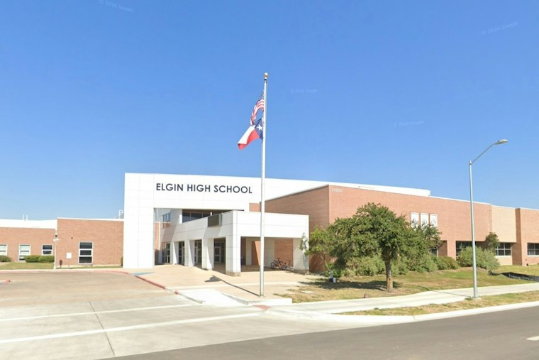 Elgin High Lockdown Over Gun, Bomb Hoax Leaves Students Rattled, Police Say