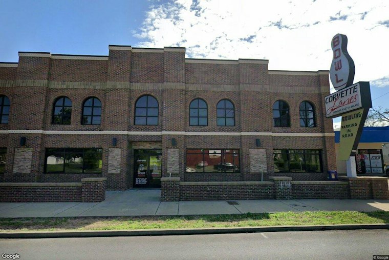 Elgin Lanes’ Wood Floors Meet a New Chapter at October Open House