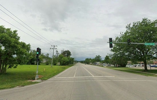 Elgin Panel Opposes 7 Brew Drive-Thru as Shady Oaks Neighbors Raise Traffic Concerns