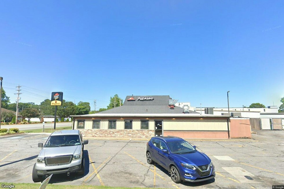 Elizabeth City Pizza Hut Build Rolls On as Construction Continues
