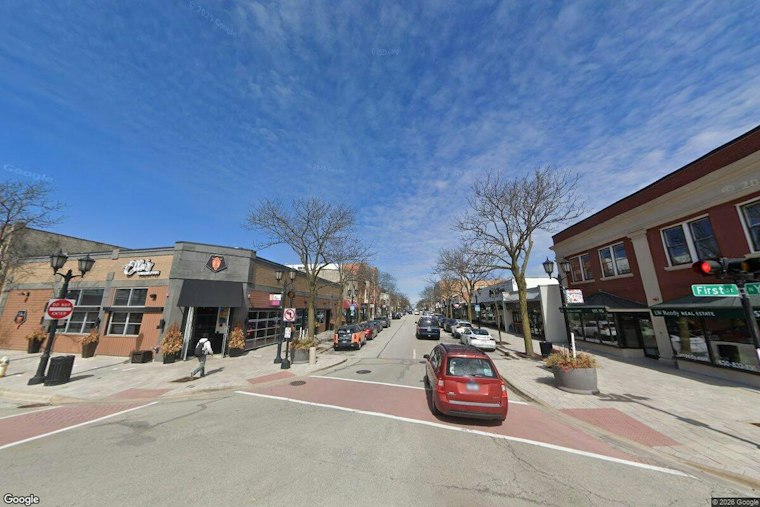 Elmhurst Metra Coffee Shop Owner Charged With Selling Meth Out of Business, Home