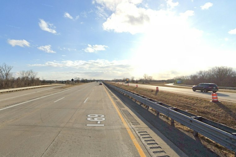 Engine Fails Over Flint, Pilot Lands Single-Engine Plane on I-69 Shoulder Unhurt