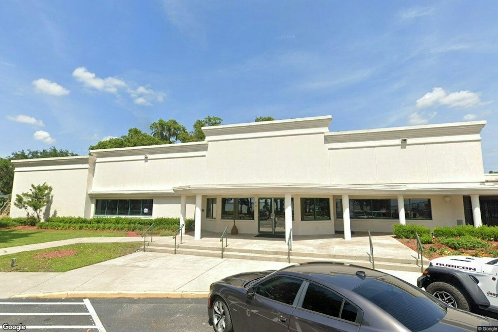 Eustis Weighs $70M Waterfront Deal as Residents Fight to Save Community Center