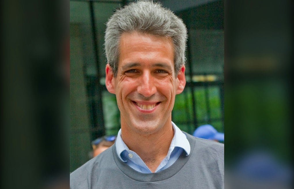 Evanston's Biss, Arlington Heights Pastor Elleson Battle for Open 9th District Seat