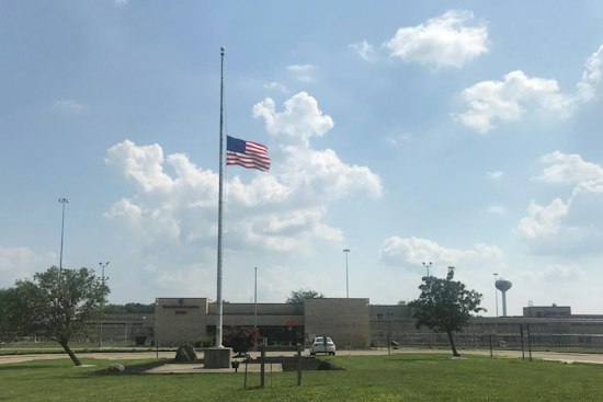 Ex-Scioto Commissioner Bryan Davis Reports to Ohio Prison in Kickback Case