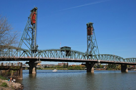 FAA Investigates Portland Floatplane’s Flight Beneath Hawthorne Bridge