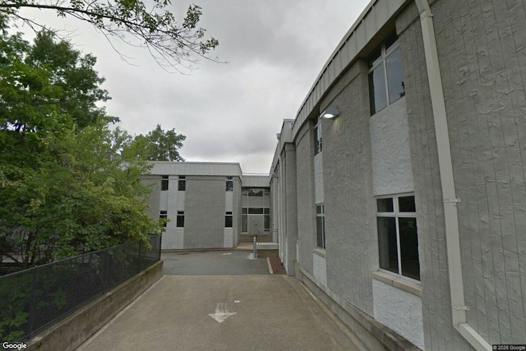 Fairfield Islamic School Packs 313 Students Into Building Approved For 90