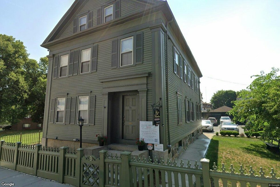 Fall River Judge Orders Miss Lizzie's Coffee to Pay $31K in Lizzie Borden Trademark Fight