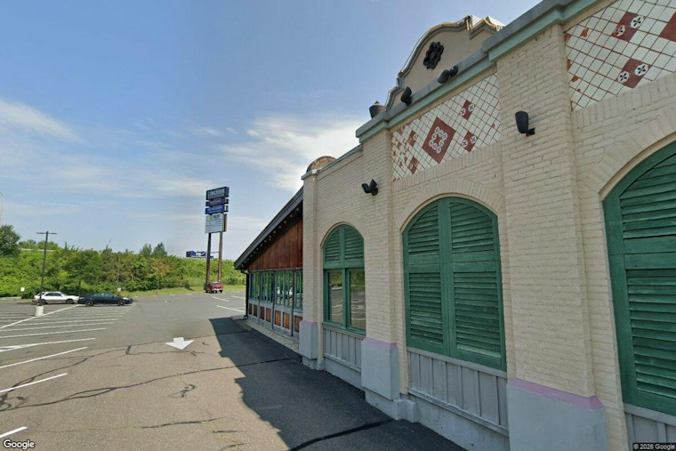 Family Diner Dynasty Moves Into Rocky Hill's Empty On The Border