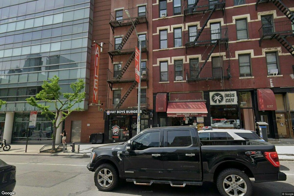 Fat Boys Burgers Flames Out on First Avenue After Just One Year