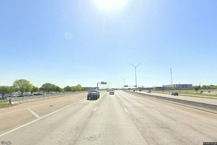 Fatal I-20 Rollover Shuts Down Eastbound Lanes in Tarrant County