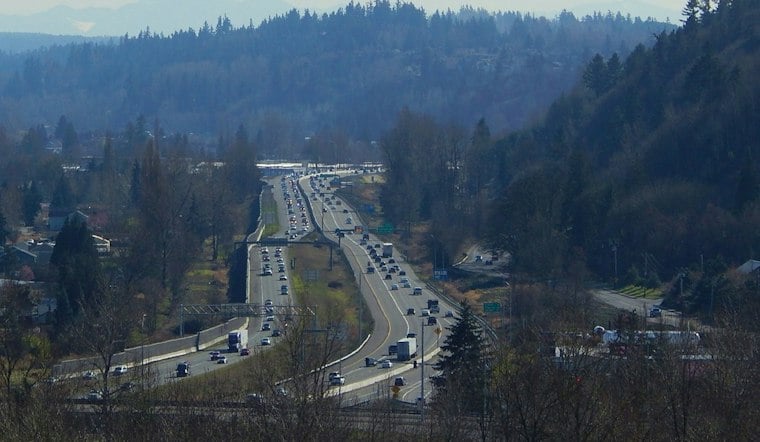 Fatal Three-Car Crash Shuts Down Southbound SR 167 in Auburn