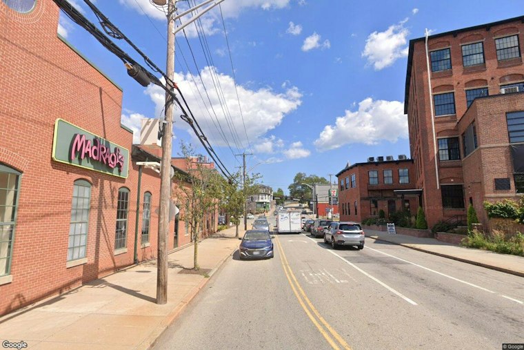 Federal Hill's Columbus Parade Draws Crowds as 80-Plus Vendors Fill Atwells Avenue
