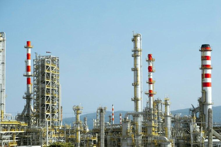 Federal Regulators Move to Fast-Track LNG Projects, Promise $100M in Savings