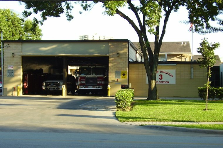Fire Draws River Oaks, Fort Worth and Sansom Park Crews to Cahill Oval