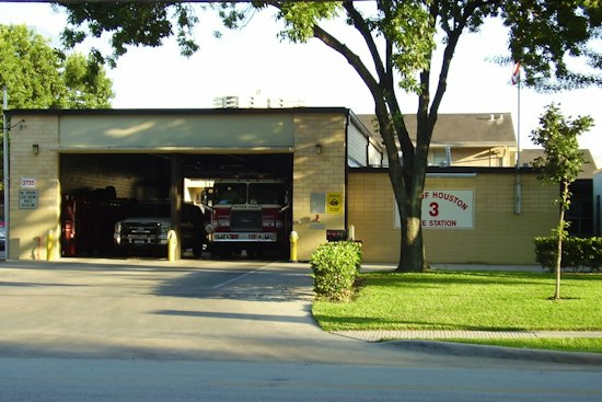 Fire Draws River Oaks, Fort Worth and Sansom Park Crews to Cahill Oval