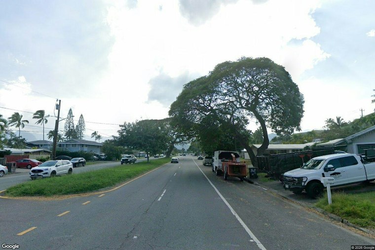 Five Hospitalized, Two Critical, After Mokapu Boulevard Crash in Kailua