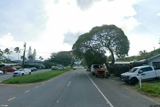 Five Hospitalized, Two Critical, After Mokapu Boulevard Crash in Kailua