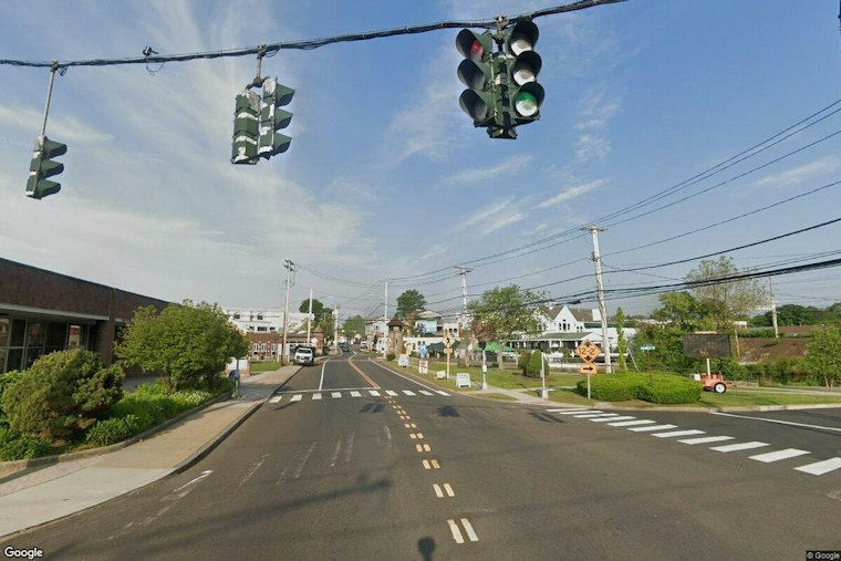 Five Men In Black Audi Rob Milford Victim At Knifepoint, Police Say