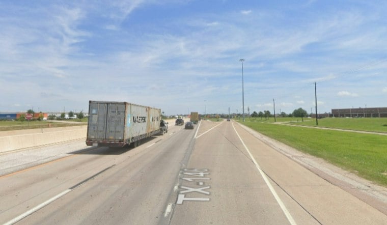 Five-Vehicle Crash Shuts Down SH-146 Southbound in La Porte Near McCabe Road