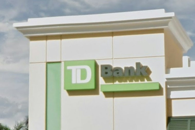 Florida Bank Worker Pleads Guilty to Laundering $4.8M to Colombia