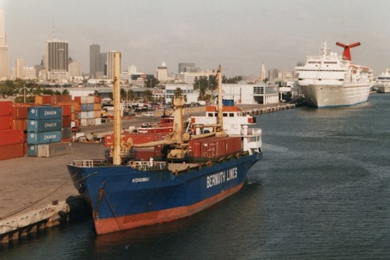 Florida Cigarette Smuggling Bust Hides 430,000 Cartons in Fake Refrigerated Boxes