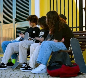Florida Demands Meta Lock Out Kids Under 14 From Instagram, Facebook in 30 Days