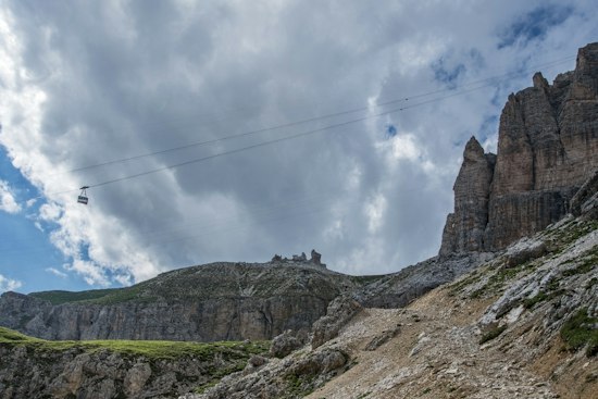 Florida Woman, 36, Dies in Dolomites Fall While Taking Photo With Sister