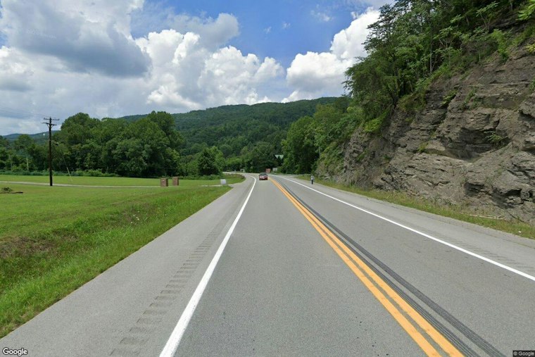 Fog, Blind Turn Blamed as Harlan County Bus-Car Crash Hospitalizes 11 Students