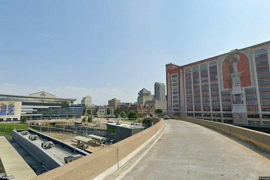 Fog Fizzles, Sun Sizzles: St. Louis Basks in 77-Degree Warm-Up