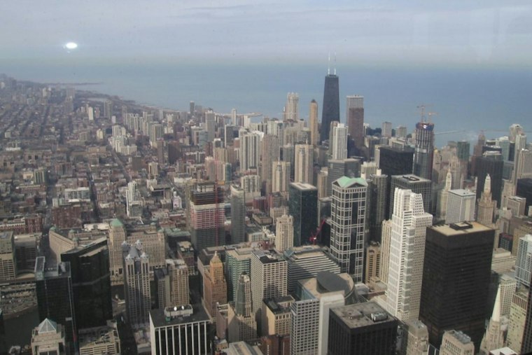 Clouds, Rain Showers and Raw Winds Set to Slam Chicago Through Friday