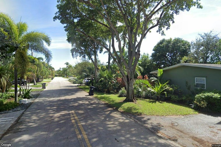 Fort Lauderdale Mail Carrier Busted for DUI, Brushes Teeth Mid-Sobriety Test