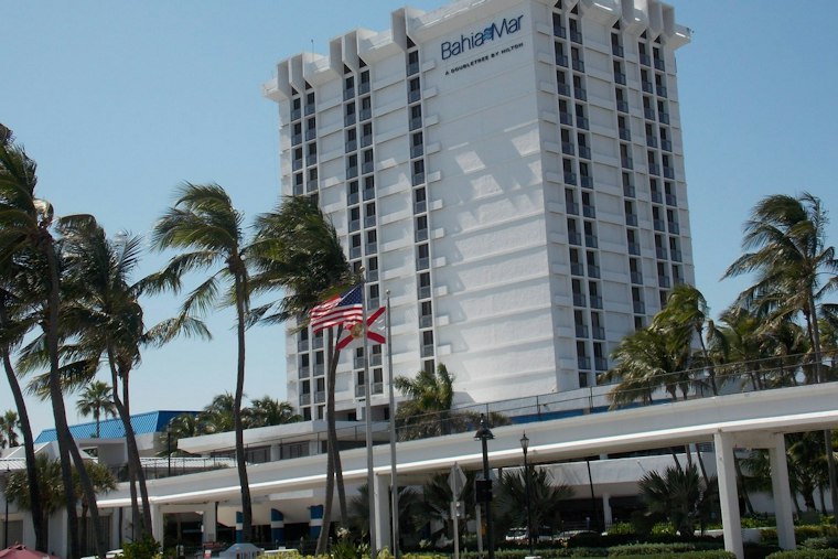 Fort Lauderdale's St. Regis Bahia Mar Unveils One-Acre Private Club for Owners Only