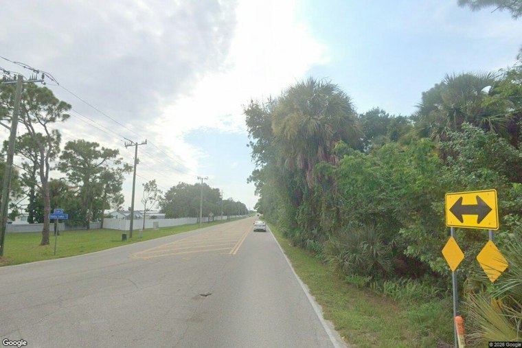 Fort Myers Deputy Struck by Car While Investigating School Bus Crash