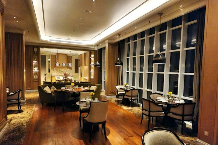 Fort Washington's Academy Grill Brings White-Tablecloth Dining to a Dining Desert