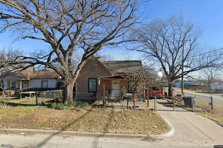 Fort Worth House Fire Damages Home, Two Sheds Off 28th Street