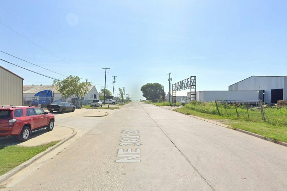 Fort Worth Man Dies After Stabbing Himself During Police Standoff, Cops Say
