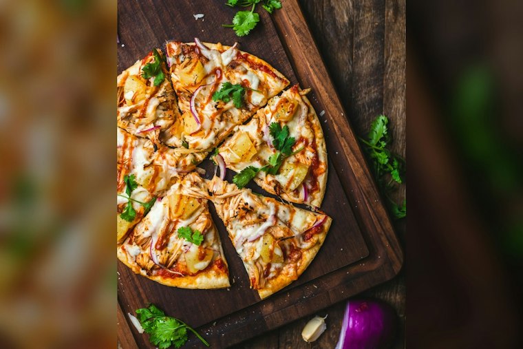 Fortunate Son Pizza Brings New Haven Pies to Far East Dallas Strip Center