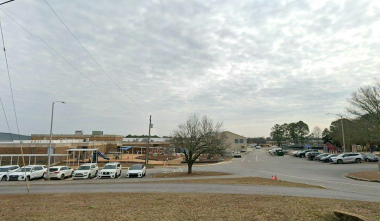 Four Clanton Elementary Buses Crash on I-65, Kids Only Scraped and Bruised