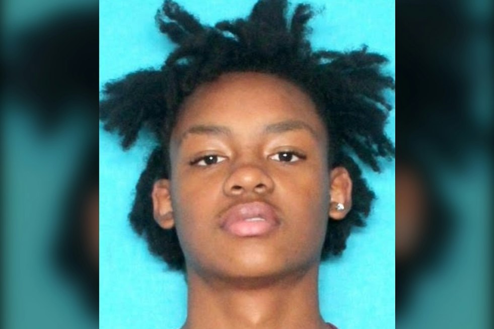 Franklin Police Hunt Armed Suspect in Cayce Street Shooting, Warn Public Not to Approach
