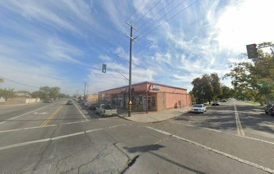 Fresno Police Hunt Armed Duo Who Robbed East Butler Business at Gunpoint
